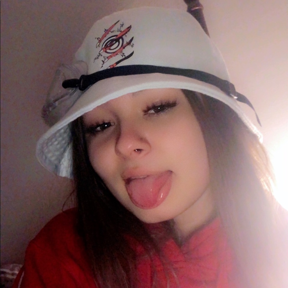 Meet your Posher, Maddy